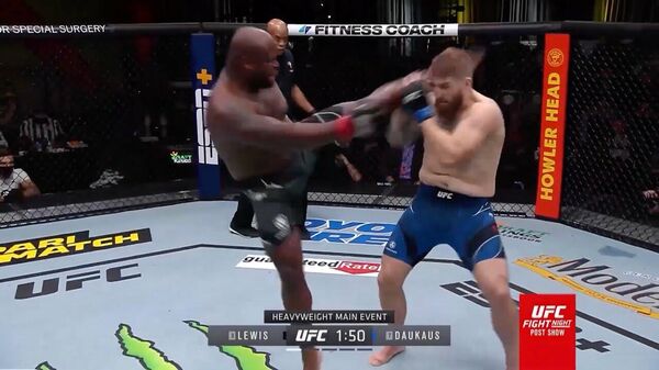 Жесткие обмены ударами — видео лучших моментов турнира UFC - Sputnik Кыргызстан