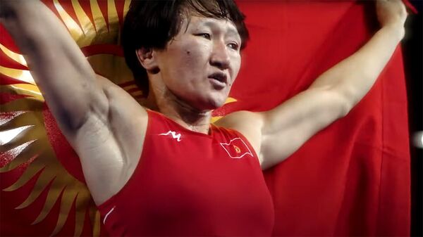 Сборная КР по женской борьбе стала одной из лучших команд в мире — видео - Sputnik Кыргызстан