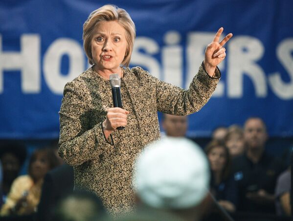 Представитель Демократической партии США Хиллари Клинтон на 12-й позиции - Sputnik Кыргызстан