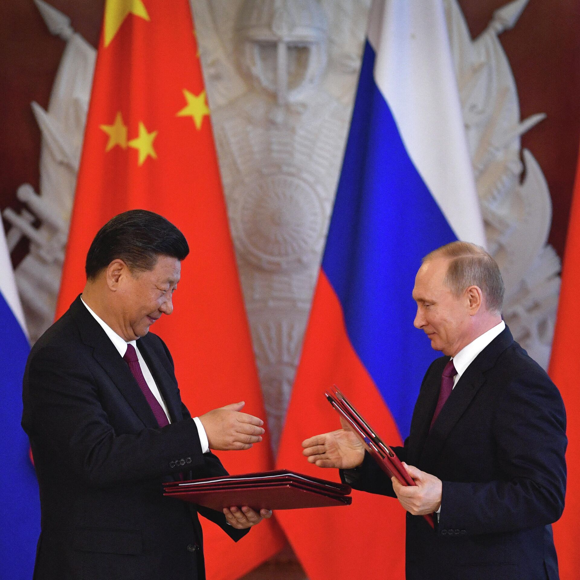 Доверие китай. Встреча Путина с си Цзиньпином в 2022. Си Цзиньпин в Москве 2023.
