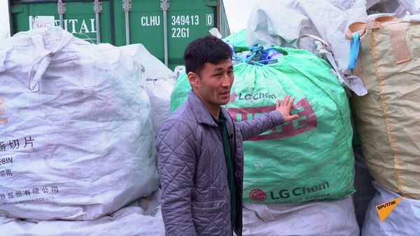 Вложили $65 тыс, чтобы открыть бизнес на мусоре в КР. Видео о нетипичном деле - Sputnik Кыргызстан