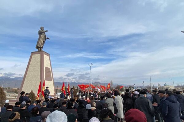 Автор монумента — Мирлан Осмоналиев - Sputnik Кыргызстан
