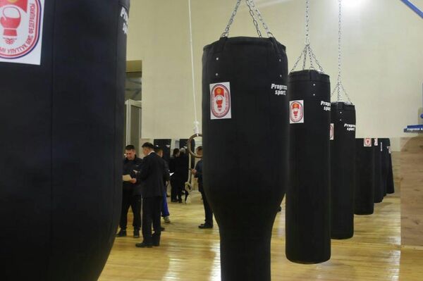 Бишкекте бокс боюнча улуттук курама команда машыккан зал оңдоодон өтүп ачылды - Sputnik Кыргызстан