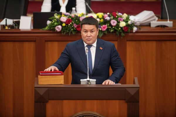 Спикером Жогорку Кенеша снова стал Талант Мамытов - Sputnik Кыргызстан