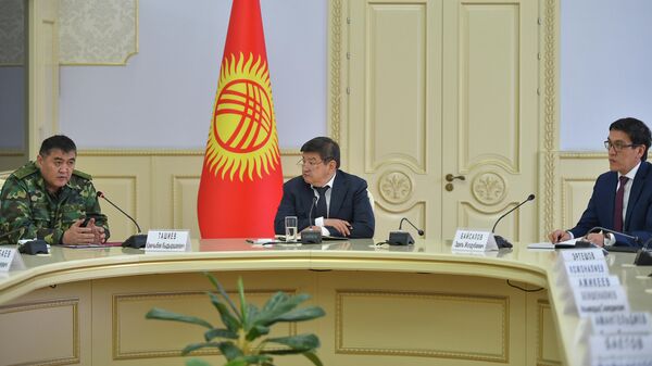Экстренное заседание Кабинета Министров в Бишкеке - Sputnik Кыргызстан