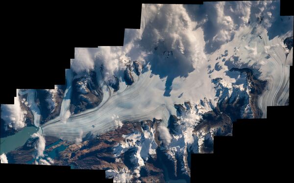Вид на ледник Упсала в Патагонии с МКС - Sputnik Кыргызстан