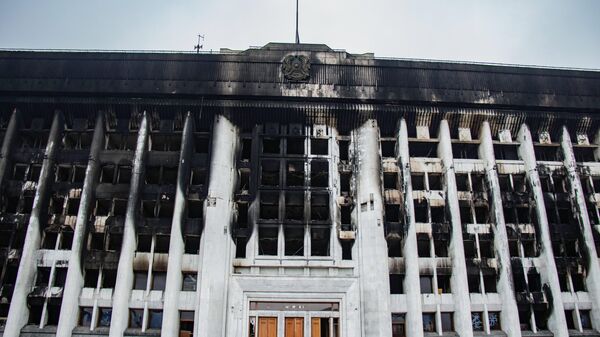 Пострадавшее от пожара здание Акимата - Sputnik Кыргызстан