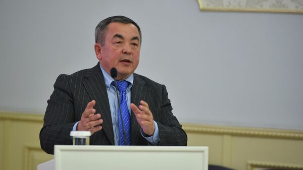 Временный внешний управляющий закрытого акционерного общества Кумтор Голд Компани Тенгиз Болтурук - Sputnik Кыргызстан