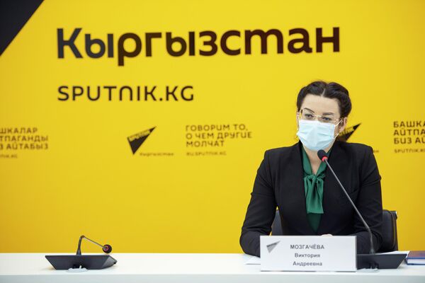 Вице-мэр Виктория Мозгачева рассказала на брифинге об эпидемиологической ситуации в столице и ответила на вопросы журналистов - Sputnik Кыргызстан