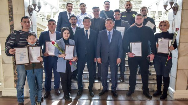 Встреча мэра Бишкек с послом Казахстана в Кыргызстане - Sputnik Кыргызстан