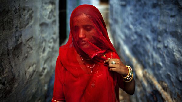 Юная мусульманка с полностью закрытым лицом. Фотограф Алессандро Бергамини (Италия). - Sputnik Кыргызстан