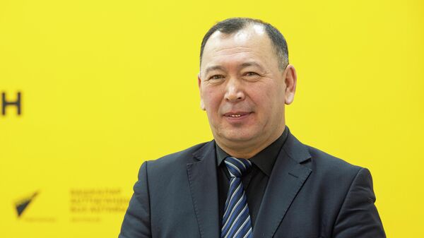 Өсүмдүктөрдү химиялаштыруу, коргоо жана карантин департаментинин директорунун орун басары Жалил Тойматов - Sputnik Кыргызстан
