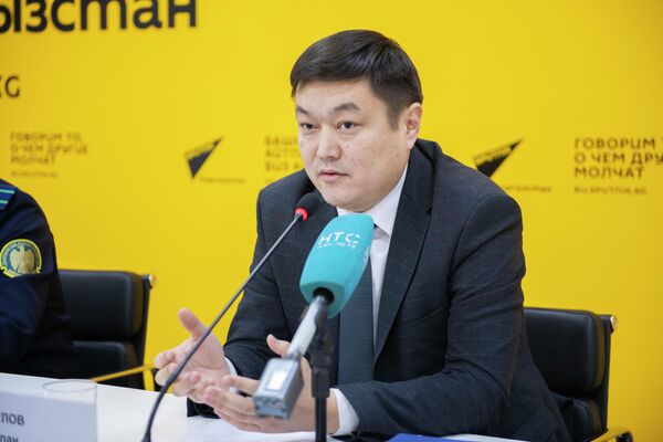 Представители заведений общепита заявляют, что новый налоговый режим может привести к повышению цен в заведениях, увеличению теневого оборота, снижению объема отчислений, экономическому упадку и оттоку кадров из страны - Sputnik Кыргызстан