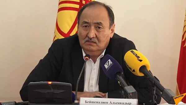 Пресс-конференция главы Минздрава по ситуации с БНИЦТО — прямой эфир - Sputnik Кыргызстан