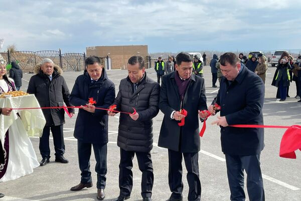 В аэропорту &quot;Иссык-Куль&quot; прошло открытие нового зала ожидания площадью 372 квадратных метра - Sputnik Кыргызстан