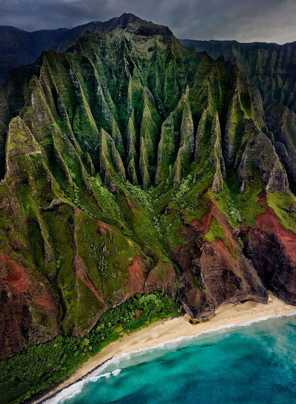 Табышмактуу жер. Фотограф Стюарт Шеп сүрөттү Гавай аралдарынан тарткан. - Sputnik Кыргызстан