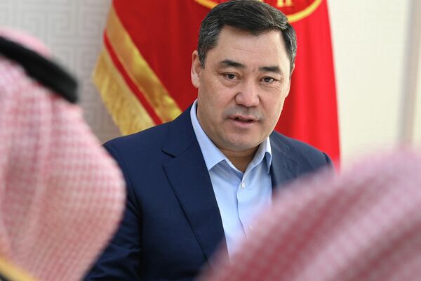 Стороны обсудили текущие и планируемые инвестиционные проекты, а также крупные мероприятия, которые пройдут в ближайшее время в Эр-Рияде, в частности, саудовско-кыргызский бизнес-форум, туристическое роуд-шоу и другие культурные мероприятия - Sputnik Кыргызстан