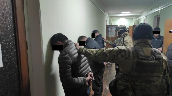 Задержание членов ОПГ криминального авторитета Кадыра Досонова - Sputnik Кыргызстан