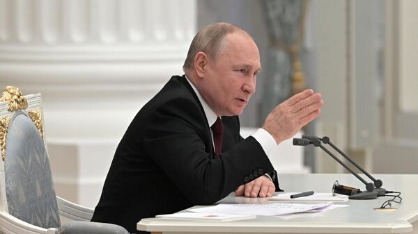 Президент России Владимир Путин  - Sputnik Кыргызстан