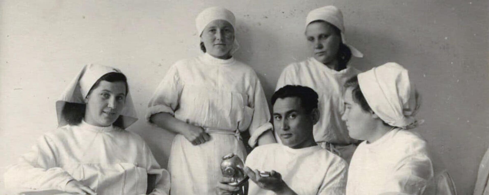Доктор медицинских наук, профессор, хирург Зыфар Игембердиев - Sputnik Кыргызстан, 1920, 23.02.2022