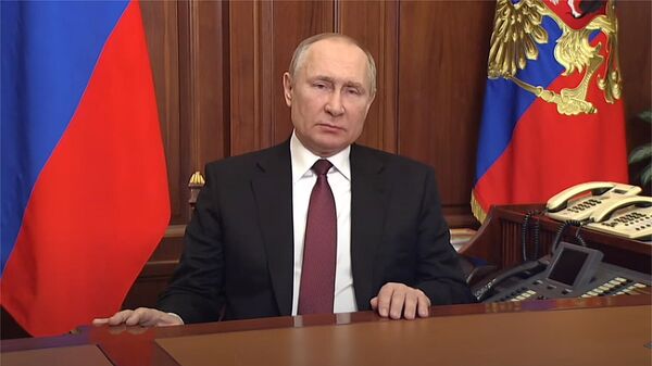 Путиндин Донбасстагы атайын операция алдында россиялыктарга кайрылуусу. Видео - Sputnik Кыргызстан