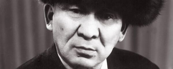 Народный писатель, поэт и драматург Кубанычбек Маликов - Sputnik Кыргызстан