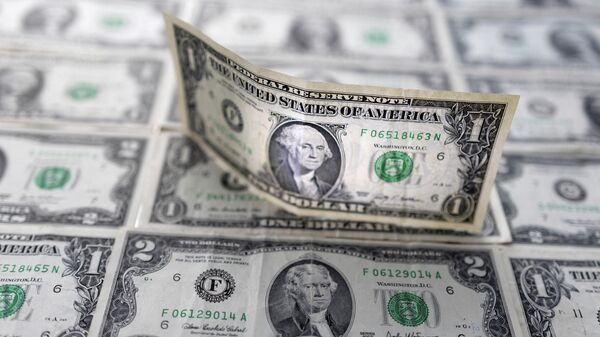 Банкноты долларов США. Архивное фото - Sputnik Кыргызстан