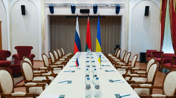 Зал, где пройдут переговоры России и Украины - Sputnik Кыргызстан