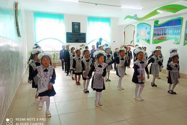 Жаңы имаратта 12 окуу кабинети, 50 орундуу ашкана, спорт зал, китепкана жайгашкан - Sputnik Кыргызстан