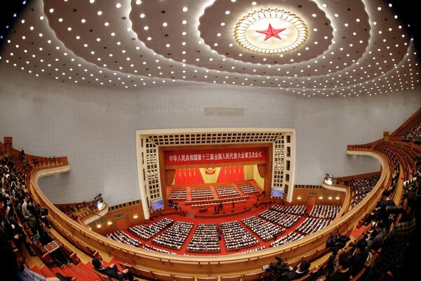 Пятая сессия Всекитайского собрания народных представителей (ВСНП) 13-го созыва — высшего законодательного органа страны — открылась в Пекине в субботу, она продлится до 11 марта. В работе сессии участвуют около 3 тысяч делегатов со всей страны. - Sputnik Кыргызстан