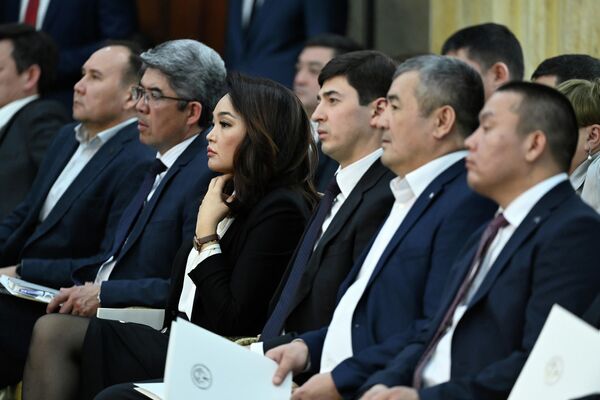 Все обсуждали проект закона &quot;О добровольной легализации и амнистии активов физических лиц&quot;, которые разработали госорганы и бизнес - Sputnik Кыргызстан