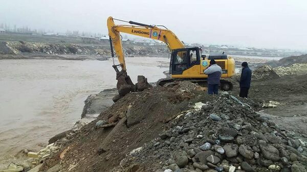 Прорыв укрепления реки Кок-Арт в Джалал-Абаде - Sputnik Кыргызстан