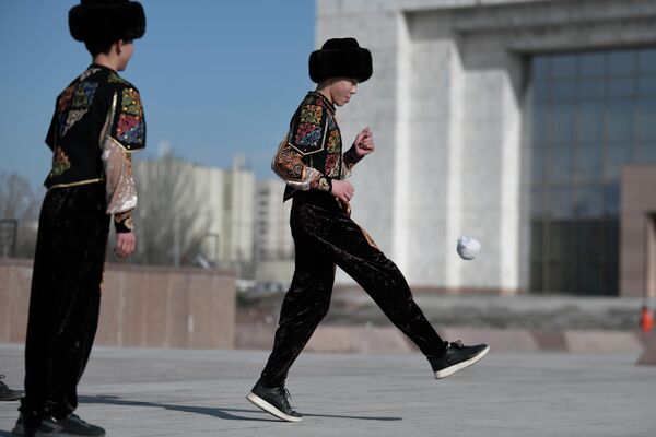 Участники праздничного концерта по случаю Нооруза  - Sputnik Кыргызстан