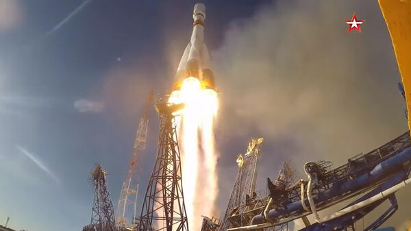 Учактарды, кемелерди жер менен байланыштырат: Плесецкиден учурулган ракета. Видео - Sputnik Кыргызстан