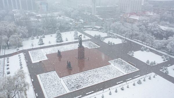 Бишкектеги кар. Архивдик сүрөт - Sputnik Кыргызстан