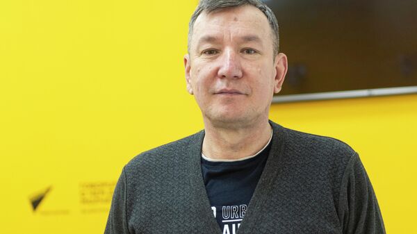 Психолог Эрмек Кашкомбаев - Sputnik Кыргызстан