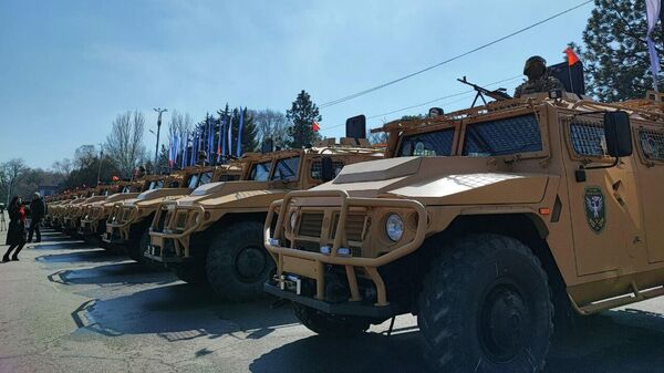 Передача военной техники ГКНБ в Бишкеке - Sputnik Кыргызстан