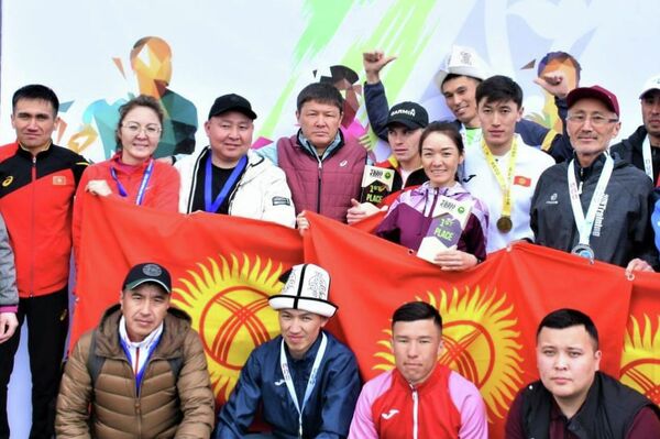 Сборная Кыргызстана по легкой атлетике завоевала четыре медали на Ташкентском марафоне — три золотые и одну серебряную - Sputnik Кыргызстан