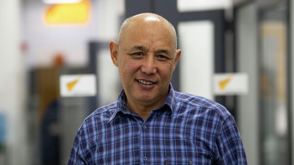 Председатель Палаты пчеловодов Кыргызстана Султан Аббасов - Sputnik Кыргызстан