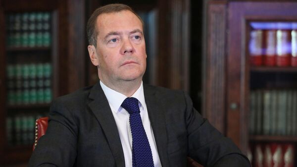 Председатель Единой России, заместитель председателя Совета безопасности РФ Дмитрий Медведев. Архивное фото - Sputnik Кыргызстан