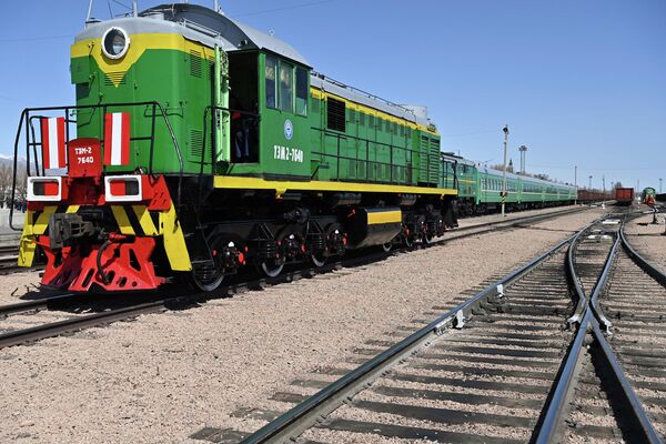 &quot;Кыргыз темир жолу&quot; сейчас реализует проект строительства железной дороги Балыкчи — Кочкор — Кара-Кече (186 километров) - Sputnik Кыргызстан