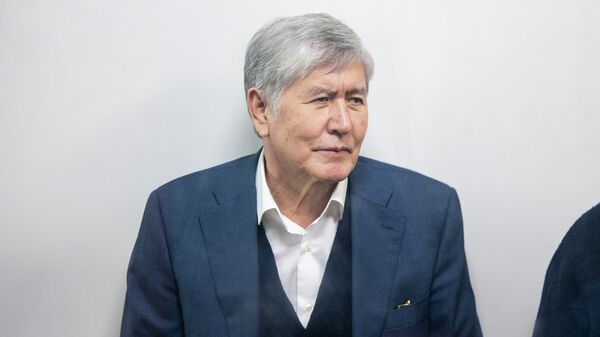 Мурунку президент Алмазбек Атамбаев. Архив - Sputnik Кыргызстан