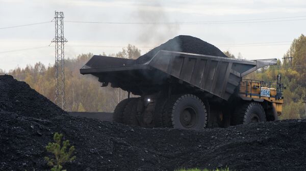 Вывоз угля. Архивное фото - Sputnik Кыргызстан