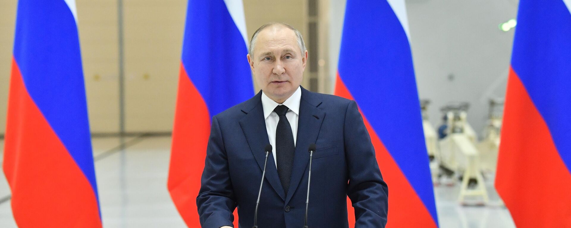 Президент России Владимир Путин - Sputnik Кыргызстан, 1920, 12.04.2022