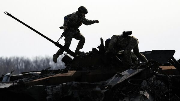 Украина аскерлери Бучада талкаланган согуштук унаада - Sputnik Кыргызстан