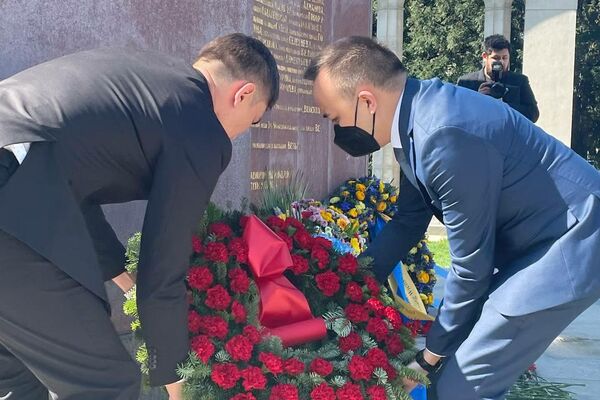 В Вене состоялось торжественное мероприятие, посвященное 77-й годовщине освобождения столицы Австрии Советской армией - Sputnik Кыргызстан