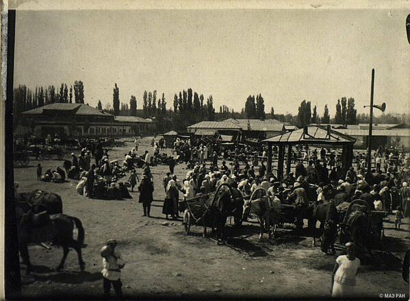 Кыргыз ССРинин борборундагы базар. 1936-жыл - Sputnik Кыргызстан