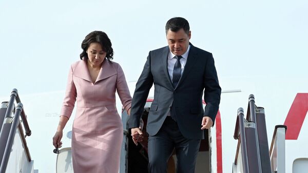 Президент Садыр Жапаров жана биринчи айым Айгүл Жапарова Баку шаарында - Sputnik Кыргызстан