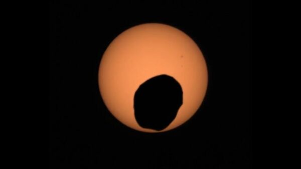 Солнечное затмение сняли с Марса — уникальные кадры - Sputnik Кыргызстан