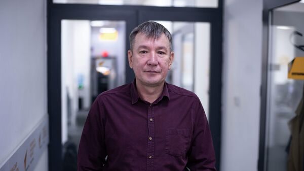 Врач-психолог Эрмек Кашкомбаев - Sputnik Кыргызстан